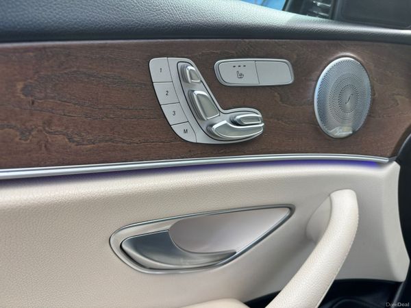 2016 MERCEDES E CLASS EXCLUSIVE PLUS *HUGE SPEC* 384841695