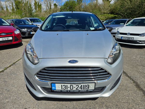 Ford Fiesta 2013 1.2 low mileage only 105klm 384856031