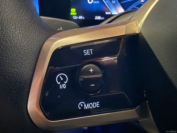 232 BMW iX40 M-Sport XDrive 384862687