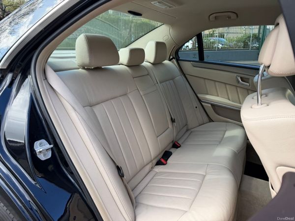 Mercedes-Benz E220 CDI Auto 384870521