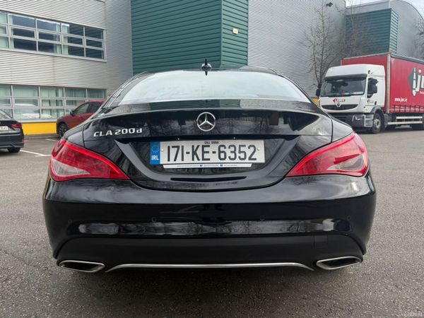 Mercedes-Benz CLA 220D AMG Sport 384872687