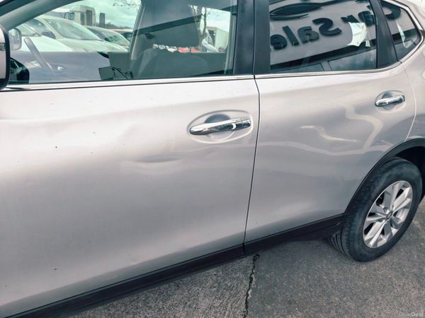 Nissan X-Trail 1.6d XE 7 Seats 384876057