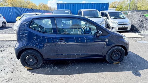 Volkswagen up! 2015 384804645