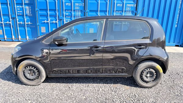 Volkswagen up! 2014 384821247