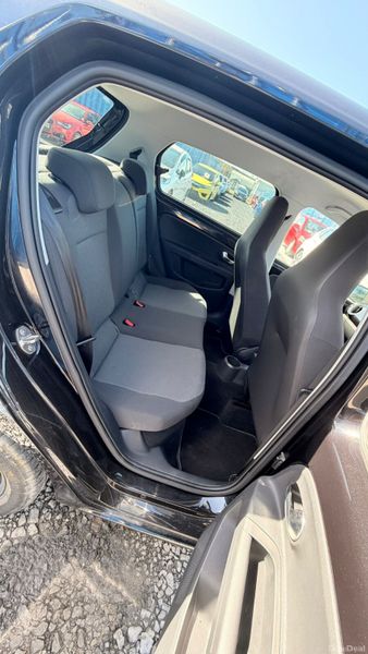 Volkswagen up! 2014 384821251