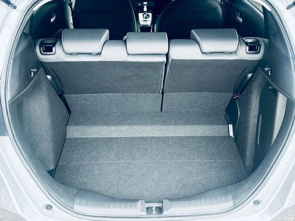 Honda Fit 2020 1.5 HYBRID AUTO  43000 K KM ONLY 384821749