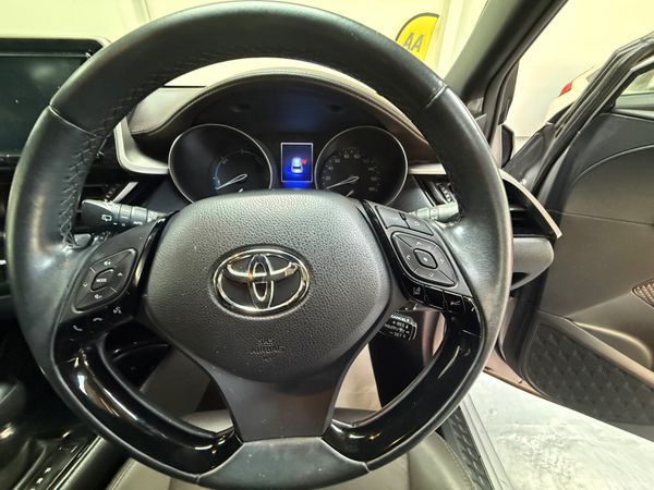 2017 Toyota C-HR 1.8 Hybrid Auto, Top Specs 384833023