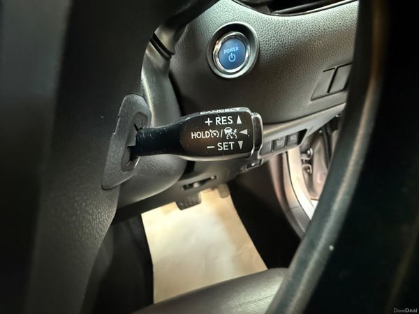 2017 Toyota C-HR 1.8 Hybrid Auto, Top Specs 384833033