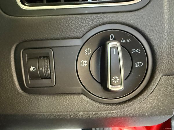 2016 Volkswagen Polo 1.2 Automatic,39K Miles 384833127