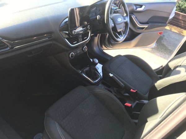 181 Ford Fiesta 1.1 Zetec 384838697