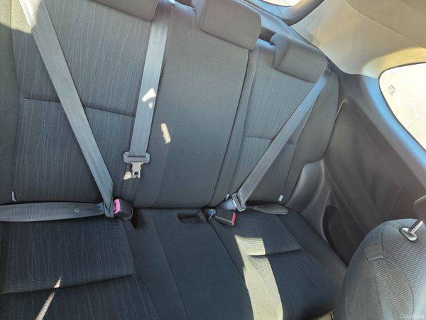 Toyota Auris 2009 384940023