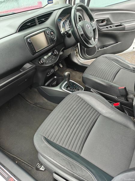 151 Toyota Yaris Auto TOP SPEC 384946411