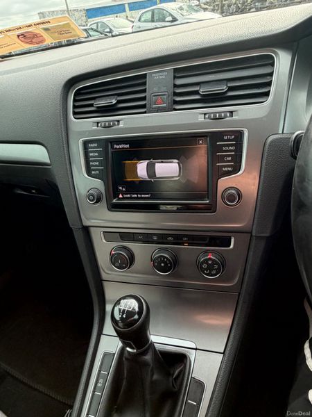 Volkswagen Golf 2016 384947943