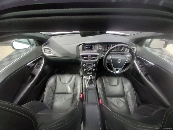 2016 Volvo V40 R Design Automatic Pan Roof 384965551