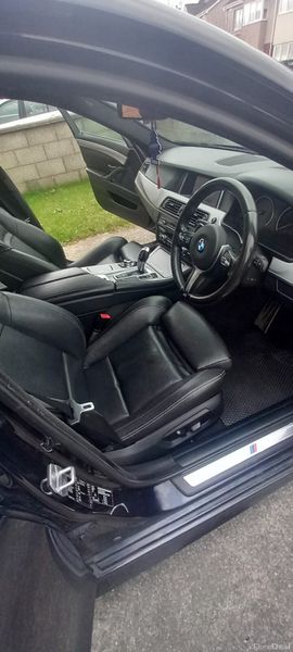 BMW 5-Series 2015 384989023