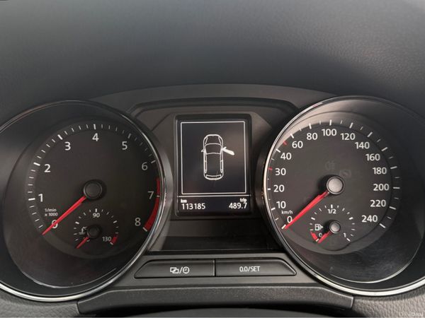 Volkswagen Polo TRENDLINE 1.0 60HP MANUAL 5SPEED 5 384900383