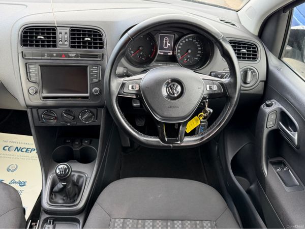 Volkswagen Polo TRENDLINE 1.0 60HP MANUAL 5SPEED 5 384900389