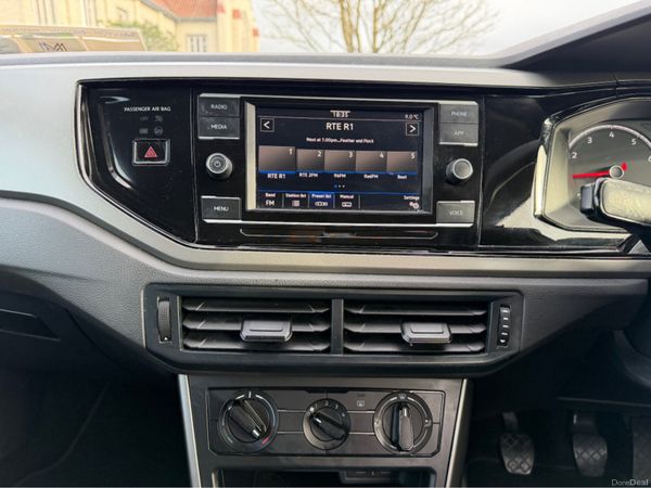 Volkswagen Polo LOW MILEAGE TRENDLINE 1.0 MANUAL 5 384900407