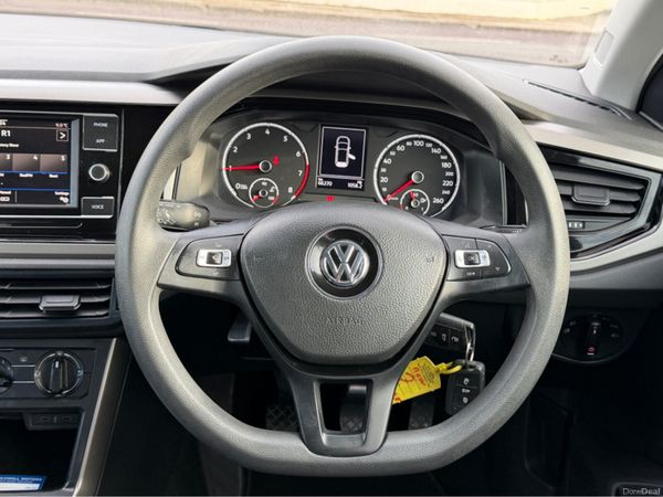 Volkswagen Polo LOW MILEAGE TRENDLINE 1.0 MANUAL 5 384900409