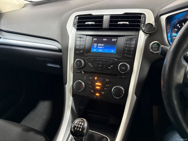 2018 Ford Mondeo Zetec 1.5 TDCi 120  NCT 03/2028 384905121