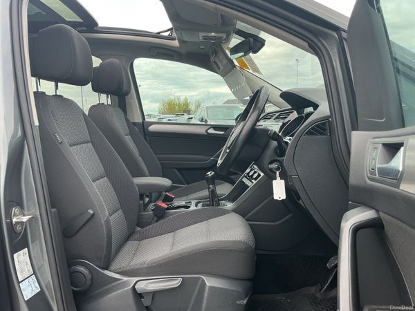 2019 VW TOURAN 1.6 TDI 7 SEATER SUNROOF SPOTLESS 384912637