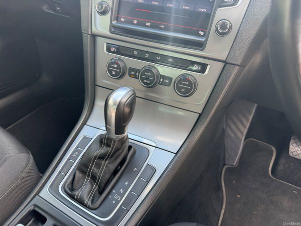 Volkswagen Golf 1.2 Auto Lounge 384913067