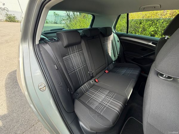 Volkswagen Golf 1.2 Auto Lounge 384913075