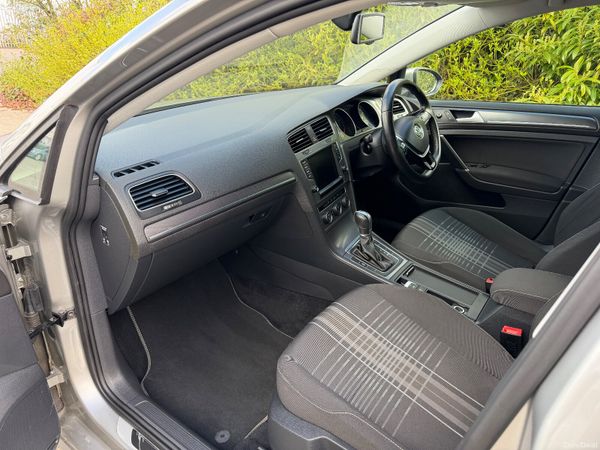 Volkswagen Golf 1.2 Auto Lounge 384913087
