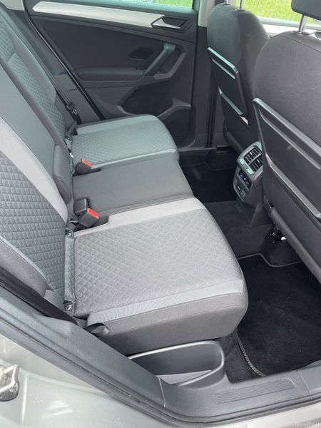 Volkswagen Tiguan 2019 384930905