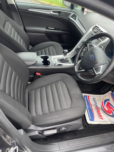 Ford Mondeo 2018 384931123