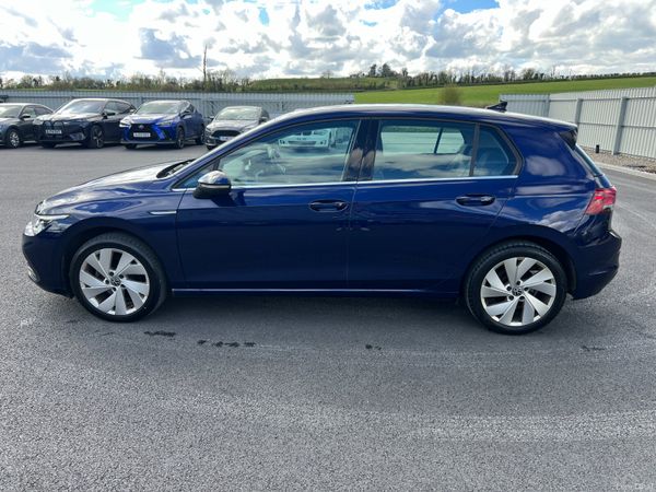 2021 (212) Volkswagen Golf Style 2.0 TDI 384933933