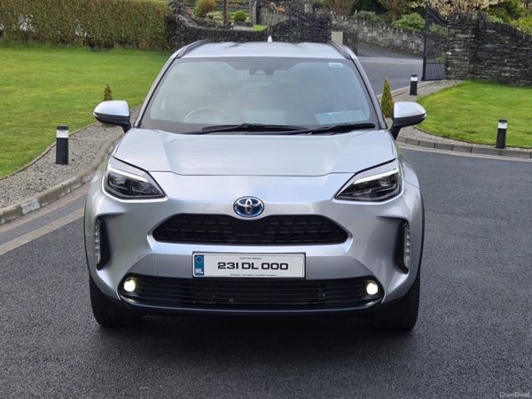 2023 TOYOTA YARIS CROSS 1.5 HYBRID DESIGN 122BHP 384934847
