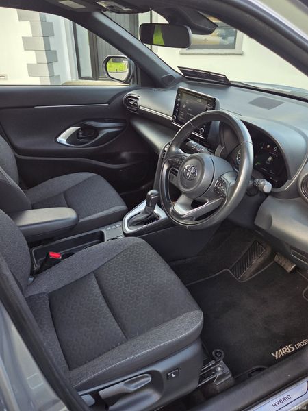 2023 TOYOTA YARIS CROSS 1.5 HYBRID DESIGN 122BHP 384934853