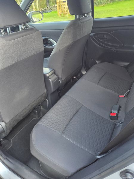 2023 TOYOTA YARIS CROSS 1.5 HYBRID DESIGN 122BHP 384934863