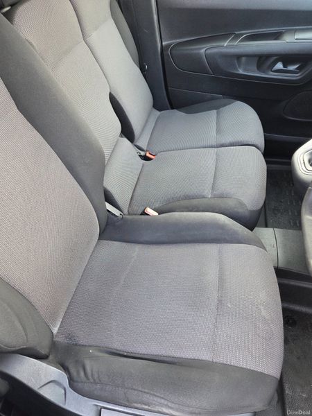 Peugeot Partner 2019 384935563