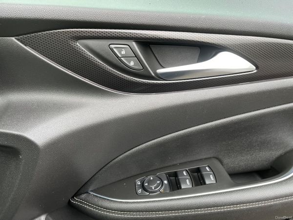 Opel Insignia 1.6 (136PS) Turbo D ecoTEC SRi 385041283