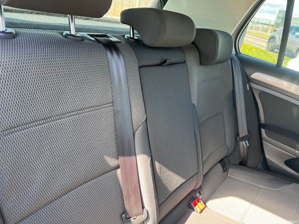 Volkswagen Golf 2015, 1.2 5DR AUTO LOW KM 385049083