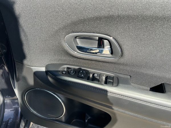 HONDA VEZEL 2016, 1.5 HYBRID AUTO LOW KMS 385052649