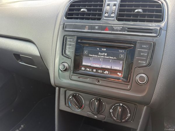 2016 Volkswagen Polo 1.0 Manual 385053161