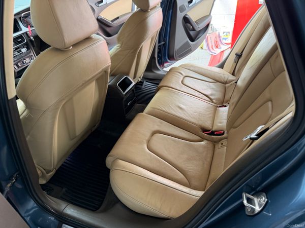 Audi A4 2015 385053875