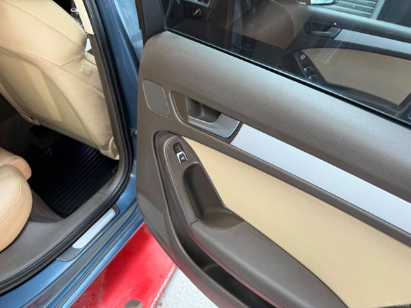 Audi A4 2015 385053877