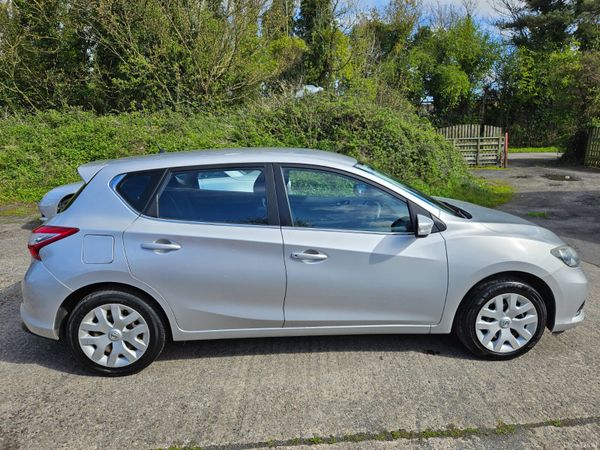 Nissan Pulsar 2015 1.2 XE 5 door 385060183