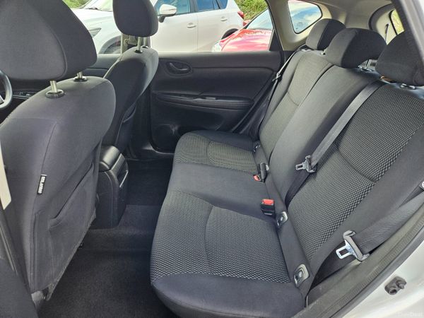 Nissan Pulsar 2015 1.2 XE 5 door 385060241