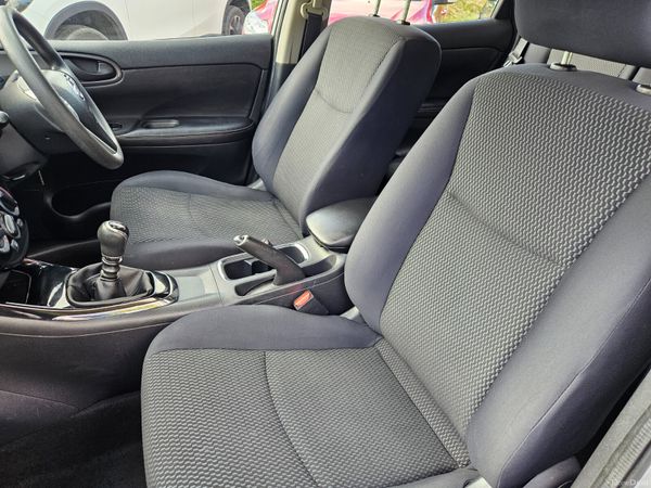 Nissan Pulsar 2015 1.2 XE 5 door 385060243