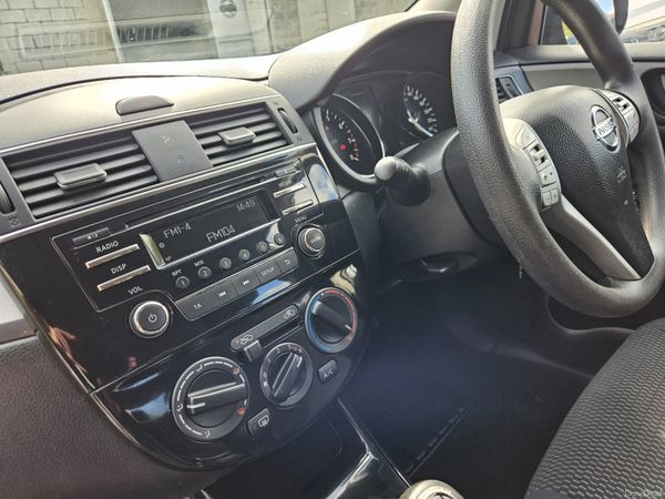 Nissan Pulsar 2015 1.2 XE 5 door 385060245