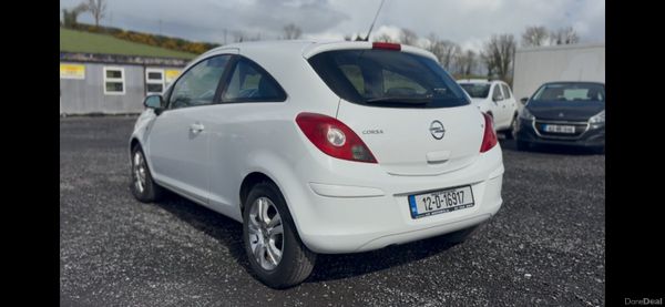 Opel Corsa 2012 1.2 petrol 385060381