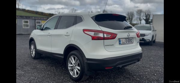Nissan Qashqai 2015 1.5 diesel tax & tested 385060909