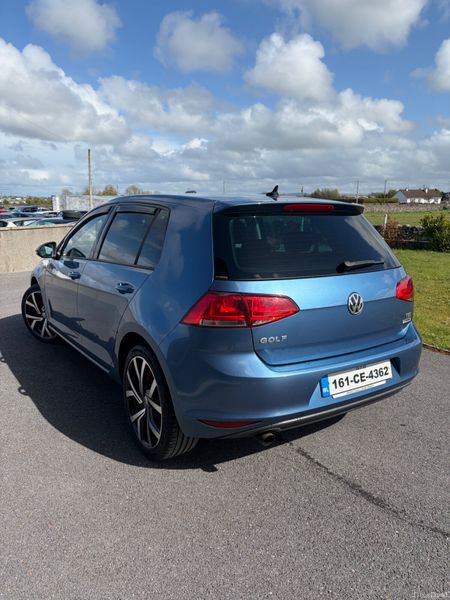 Volkswagen Golf 2016 385061469