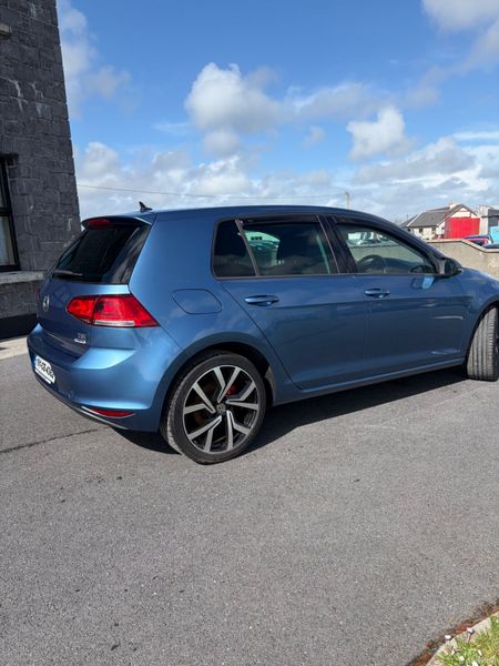 Volkswagen Golf 2016 385061475
