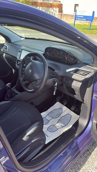 Peugeot 208 2014 385061741